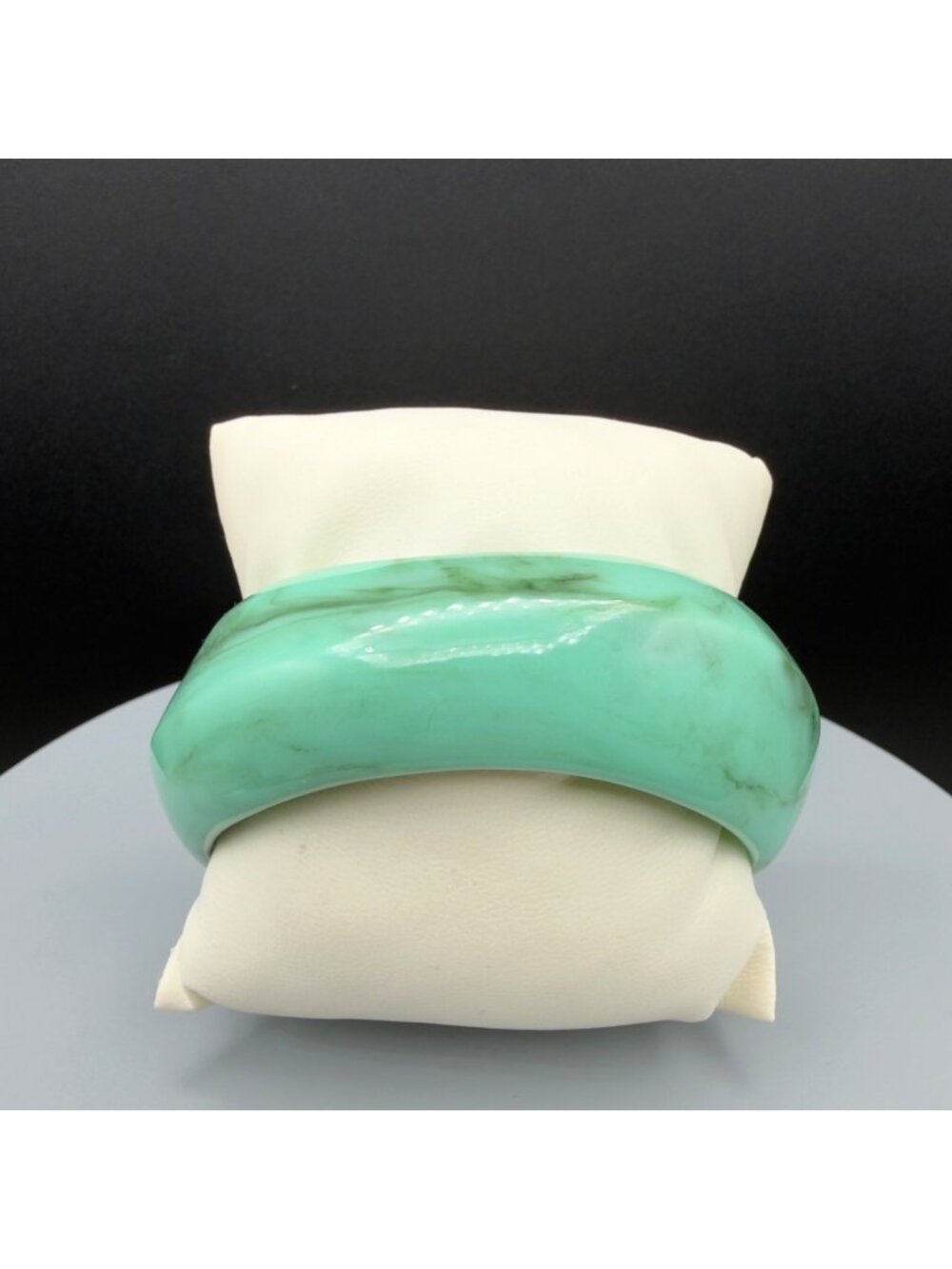 Vintage Bangle Bracelet Chunky Green Marbled Acrylic Statement MOD 7.75"